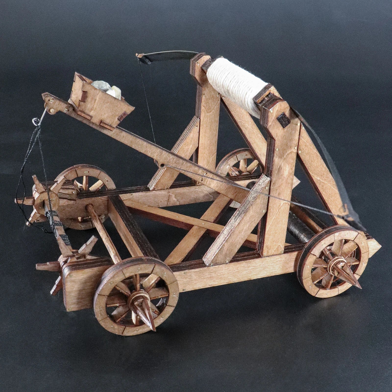 Medieval Catapult Model Kit – DIY Wooden Siege Weapon Building Set | Perfect for History Enthusiasts & Hobbyists